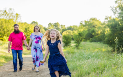 Where Should We Take Our Family Photos?  Let’s Go To Arbor Hills Nature Preserve in Plano…