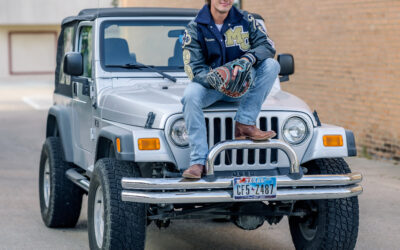 Senior Session Spotlight: Jeep Vibes, Baseball Ties & a Hot Summer Night