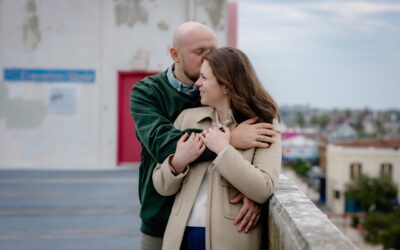 Why Winter Is the Perfect Time for Scheduling a Senior Session in DFW