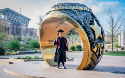 Texas A&M Senior Photos | Aggie Graduation Pictures in College Station